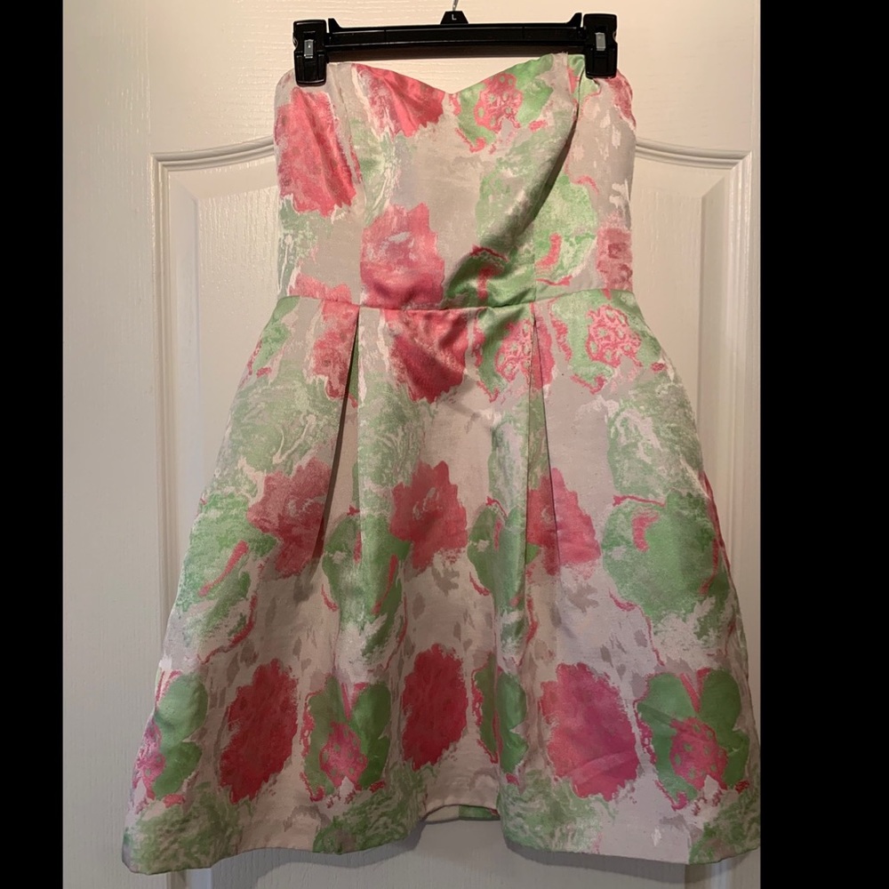 Sweetheart neckline cocktail dress
